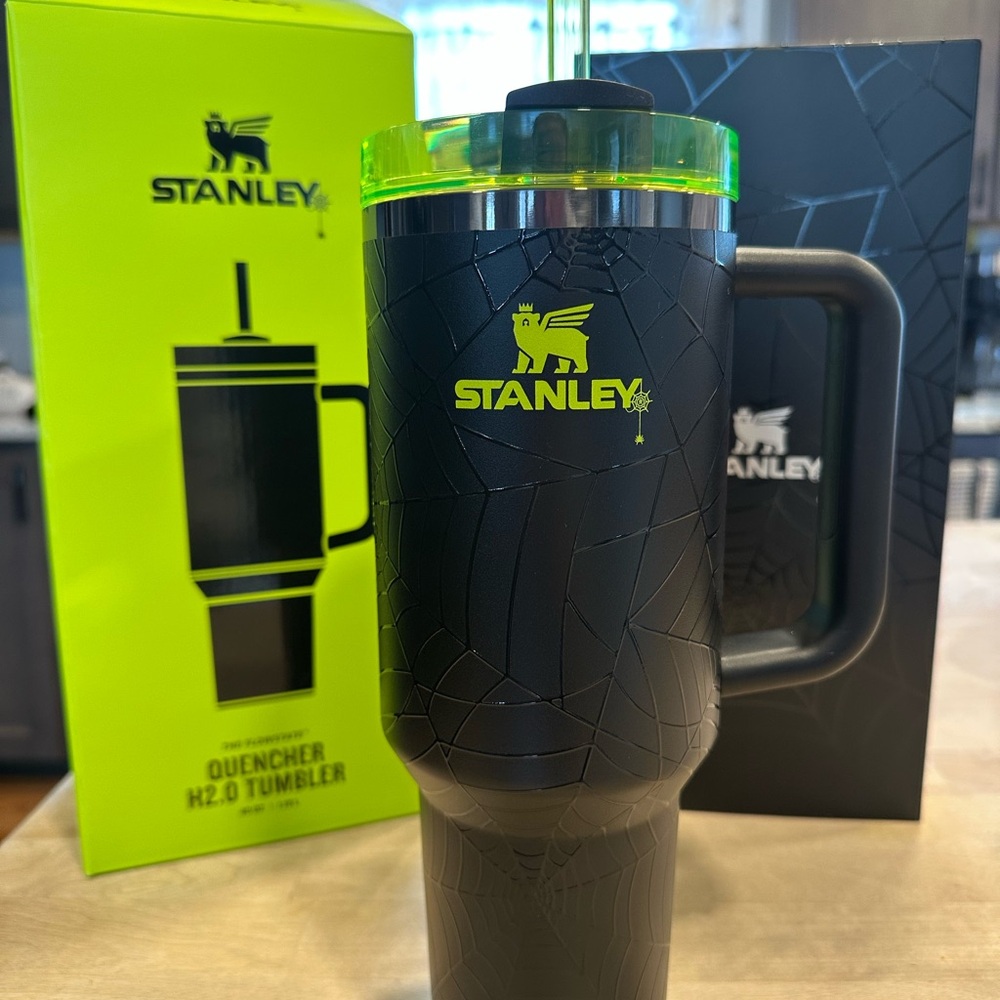 Stanley Black Spider Web Glow Tumbler